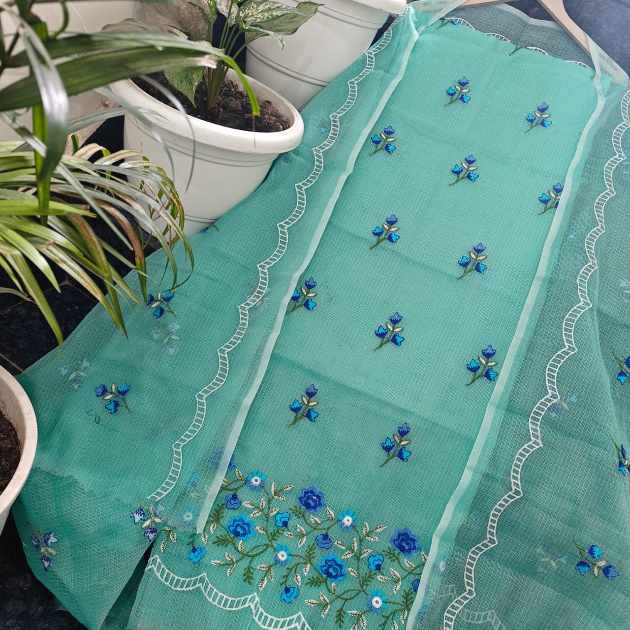 Pure kota doriya thread work cotton unstitched suit( top+duptta)