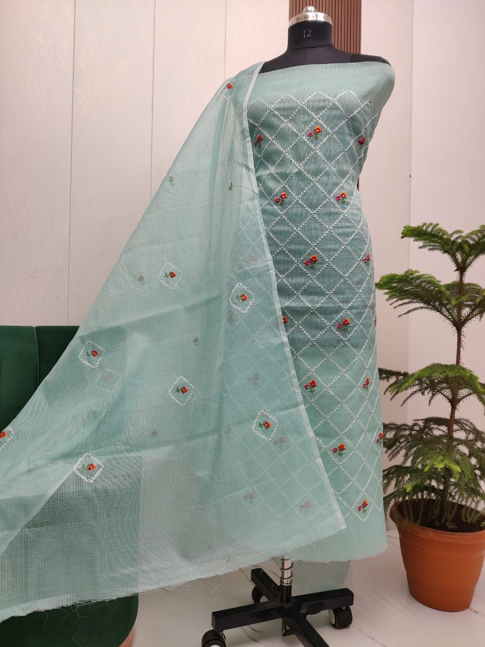 Pure kota doriya thread work cotton unstitched suit( top+duptta)