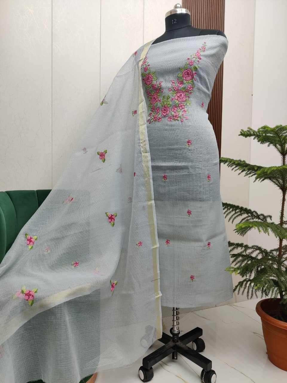 Pure kota doriya thread work cotton unstitched suit( top+duptta)