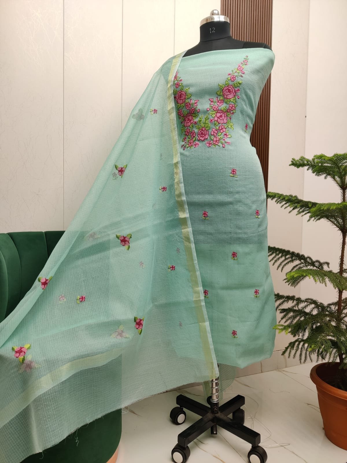 Pure kota doriya thread work cotton unstitched suit( top+duptta)