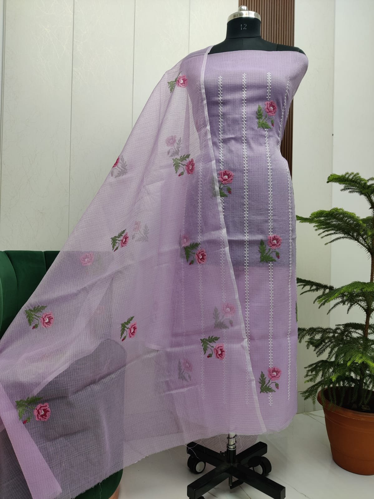 Pure kota doriya thread work cotton unstitched suit( top+duptta)