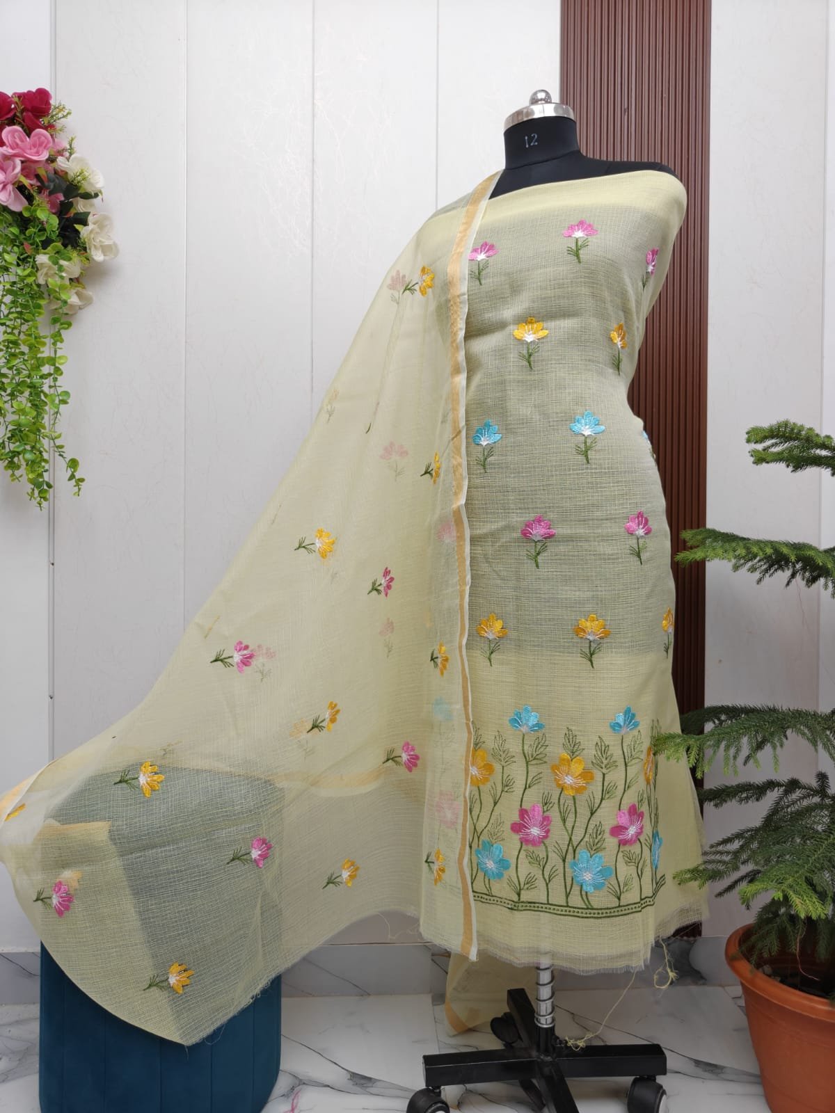 Pure kota doriya thread work cotton unstitched suit( top+duptta)